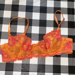 Victoria’s Secret lace bra